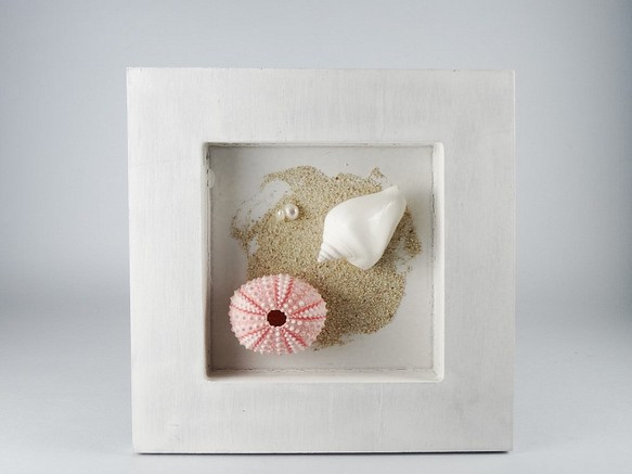 【SOLD OUT】ＦＦ　シェルフレーム　ピンクシーウーチン　水晶貝、淡水パール 1枚目の画像