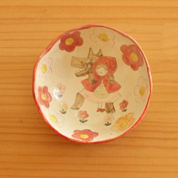 * T-sama的獨家屏幕粉末製粉器Bineri Akazukin-chan和Akazukin-chan最喜歡的狼碗。 第1張的照片