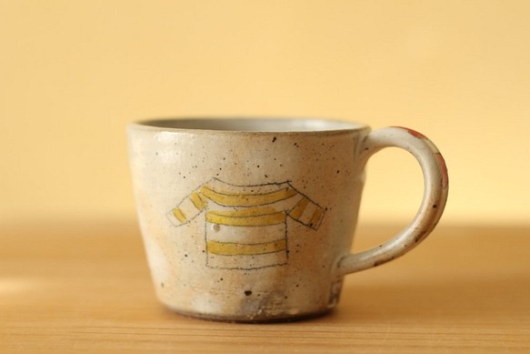 粉引きボーダーシャツコーディネートのカップ。 1枚目の画像