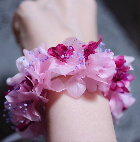 紫陽花とかすみ草のリストレット☆ピンク 1枚目の画像