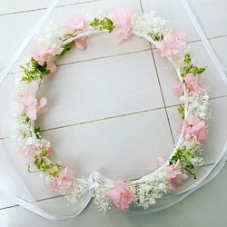 かすみ草ベースのピンク紫陽花とグリーン花冠☆ 1枚目の画像