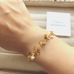Gold Small Star Bracelet 1枚目の画像