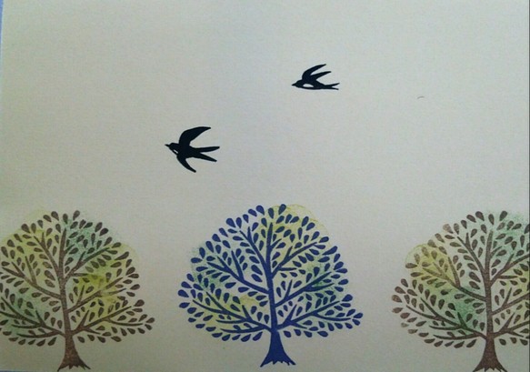 【定形外送料無料】大空に葉を広げる木(大)/鳥はんこオマケ/消しゴムはんこ【制作14日間】 1枚目の画像
