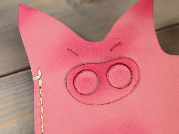 ★オコBOO★ツンギレ豚 ブタ カードケース IDケース パスケース本革 手縫 定期 財布 バッグピンク 1枚目の画像