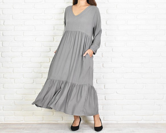[新] V領分層長袖連衣裙&lt;灰色&gt; 第1張的照片
