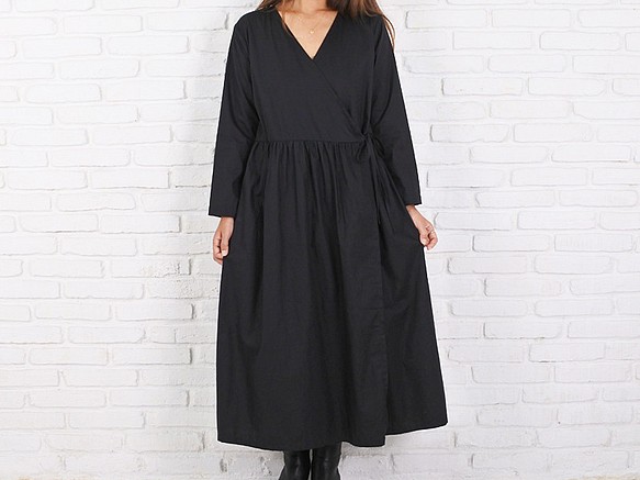 Cache-coeur 連衣裙 &lt;黑色&gt; 第1張的照片
