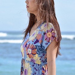[Michi的專用頁面] [大號]復古花朵圖案荷葉邊連衣裙&lt;藍色&gt; 第1張的照片