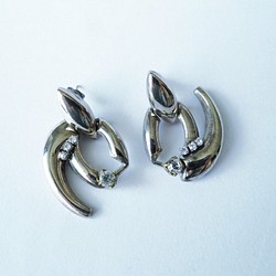 シルバーモチーフピアス vintage earrings CV <PE4 -L19> 1枚目の画像