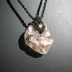 エレスチャル♪♪骸骨水晶の天然石マクラメペンダント[PEN-604] 1枚目の画像