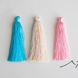 ３色１セット タッセル 大 (10cm ~ 11cm) 素材 材料 パーツ 木綿糸 フリンジ 1枚目の画像