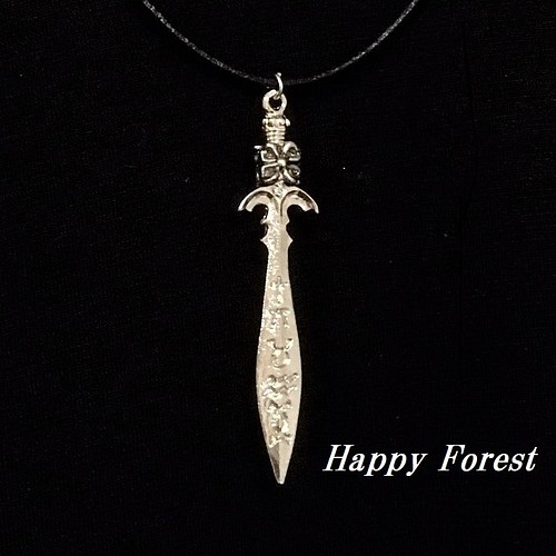 メンズ メタル ソード 剣 サーベル ネックレス 革紐 ネックレス ペンダント Happy Forest 通販 Creema クリーマ ハンドメイド 手作り クラフト作品の販売サイト