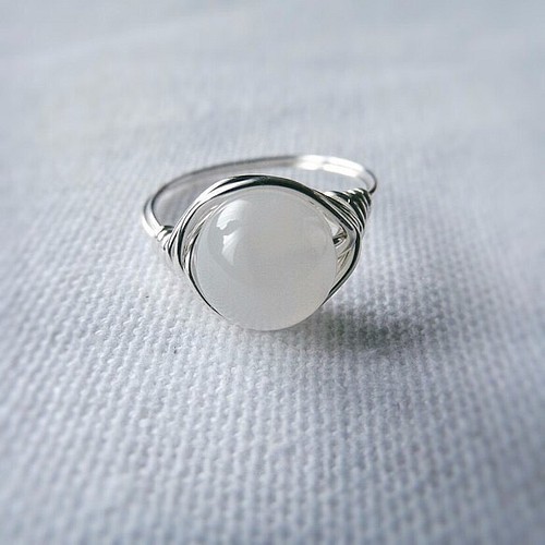 SF高品質ホワイトムーンストーンのリング 指輪・リング Hisajewels 