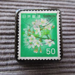 アップサイクル　日本　昭和切手ブローチ6964 1枚目の画像