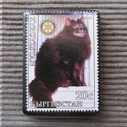 キリギスタン　猫切手ブローチ 7193 1枚目の画像