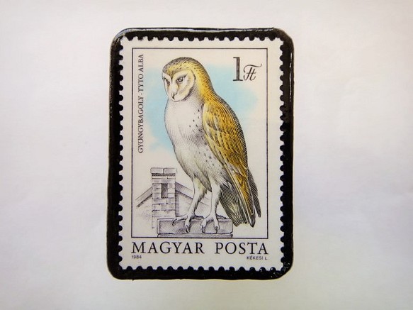 ハンガリー 国際ブランド ふくろう切手ブローチ620 買い物