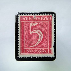 ドイツ　1921年　切手ブローチ800 1枚目の画像