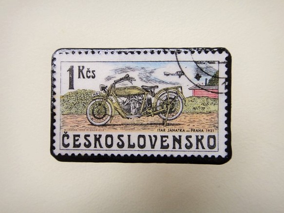 チェコスロバキア　切手ブローチ1262 1枚目の画像