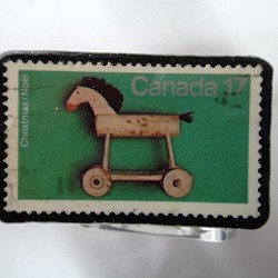 カナダ　クリスマス切手ブローチ1758 1枚目の画像