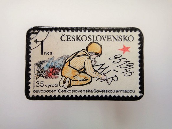 チェコスロバキア　切手ブローチ2115 1枚目の画像
