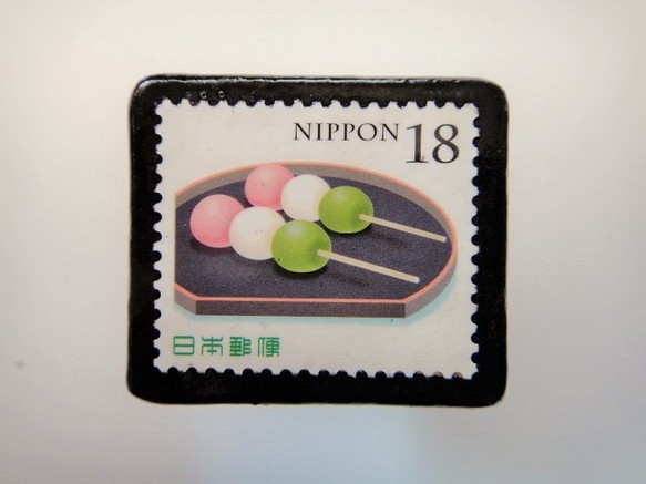 日本的三色餃子郵票胸針3181 第1張的照片
