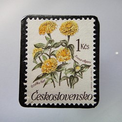 チェコスロバキア　切手ブローチ3637 1枚目の画像
