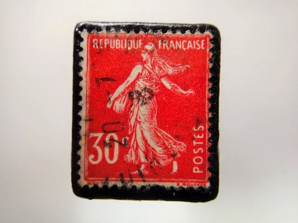 フランス　1906~34年「種をまく人」切手ブローチ 3925 1枚目の画像
