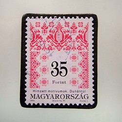 匈牙利刺繡郵票胸針4993 第1張的照片