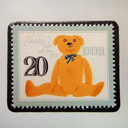 旧東ドイツ　おもちゃ切手ブローチ5026 1枚目の画像