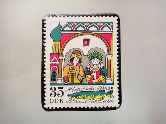 ドイツ　童話切手ブローチ　5137