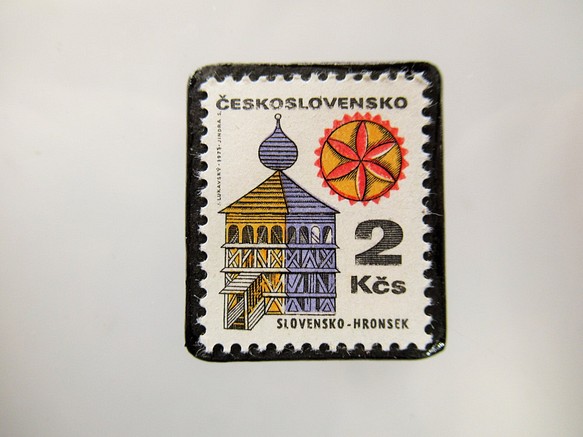 チェコスロバキア　切手ブローチ5347 1枚目の画像
