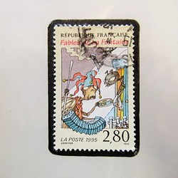 フランス　童話切手ブローチ5405 1枚目の画像