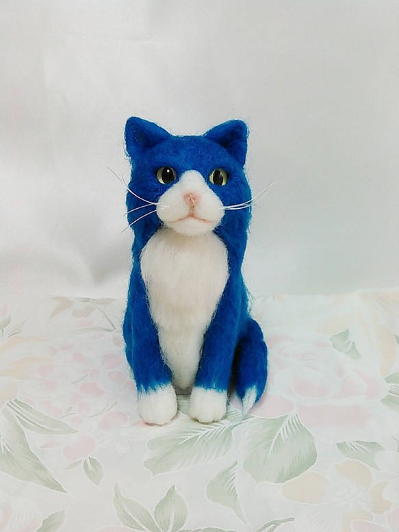 幸福の青い猫!?羊毛フェルトの猫ちゃん 1枚目の画像
