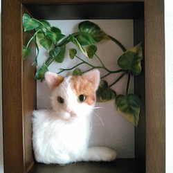 【羊毛フェルト】フレームからこっち見てる猫ちゃん 1枚目の画像