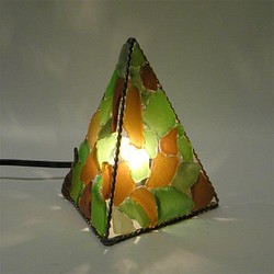 シーグラスのランプ　ピラミッドランプS三面ー11 1枚目の画像