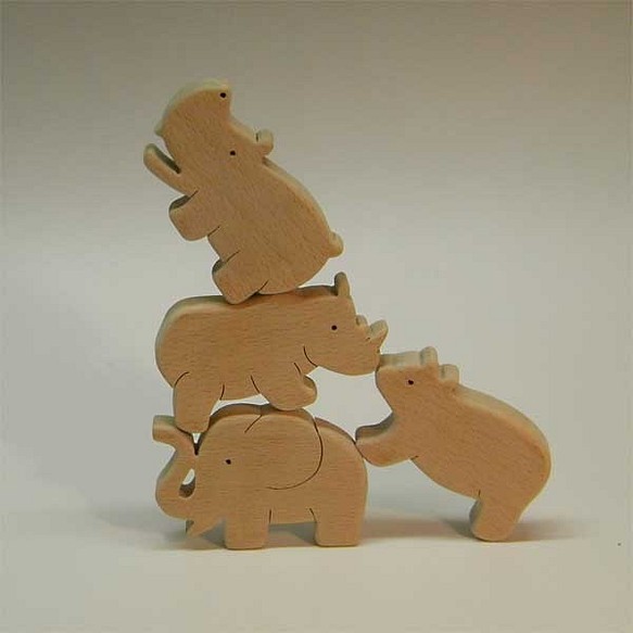 木のパズル　象・カバ・サイ・熊 1枚目の画像