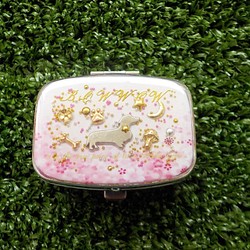 “免費送貨在Creema有限公司”粉紅色！櫻花·達克斯剪影藥盒（帶鏡子） 第1張的照片