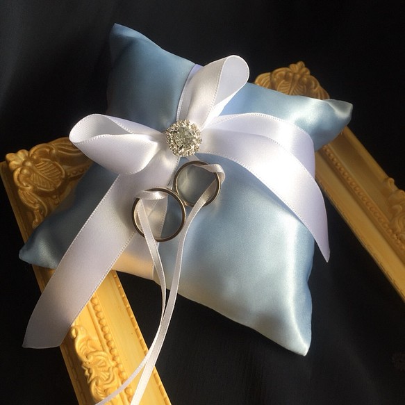 リングピロー【サムシングブルー】白リボン　ビジュー　ウェディング　結婚式　ブライダル 1枚目の画像