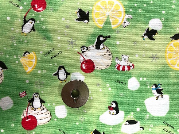 【100×50】ペンギン＆シロクマ＆フルーツ柄　オックス生地 1枚目の画像