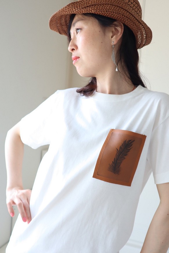 2020アートTシャツー『銅版版画ー羽』ー白 1枚目の画像