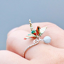 迷你紙鶴水晶戒指 - 一抹月色（海藍） 第1張的照片
