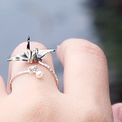 迷你紙鶴水晶戒指 - 珍珠（銀白星河）-情人節禮物 第1張的照片