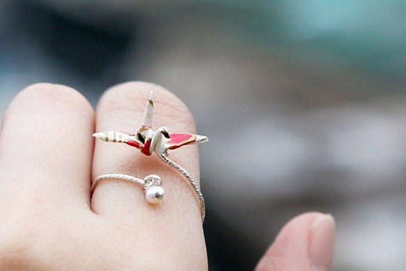 迷你紙鶴水晶戒指 - 珍珠（雪地梅花） -情人節禮物 第1張的照片