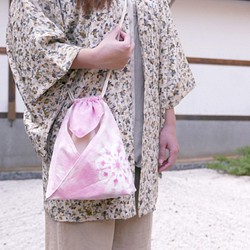 : 櫻 : 日式和服包 水桶包 側背包 肩背包 斜背包 手染 渲染 禮物 第1張的照片