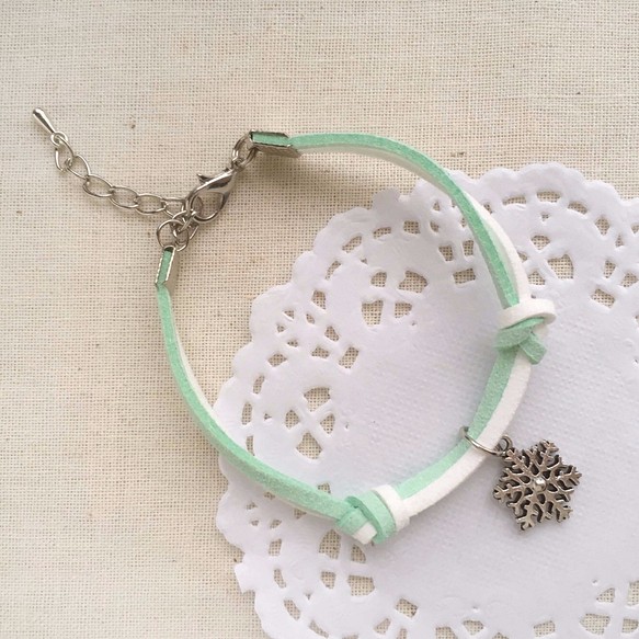 Handmade Simple Stylish Snowflake Bracelets –light green 1枚目の画像