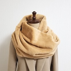 大量的體積♡蓬鬆的毛皮圍巾 第1張的照片