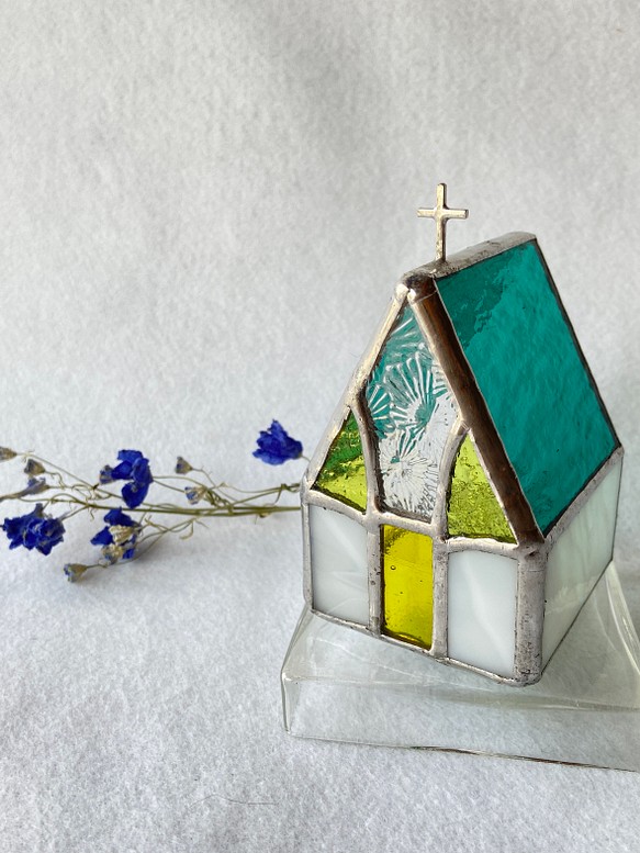 『Église　 Teal green 』　ミニ教会　キャンドルホルダー・ステンドグラス　【受注制作品】 1枚目の画像
