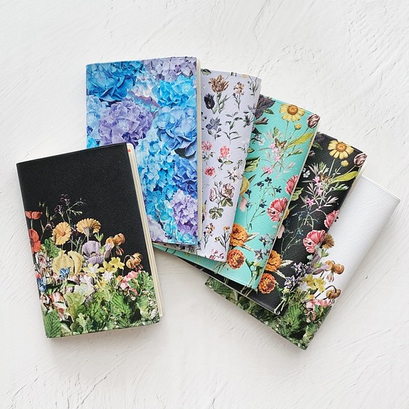 【creema限定】花柄とボタニカル柄のブックカバー2個セット 夏の福袋 1枚目の画像