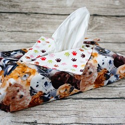盒裝紙巾布套 - 小狗與爪子 第1張的照片