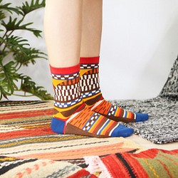 モロッコ ラグ クルー丈靴下 - あか 1枚目の画像
