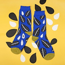 ロゼオリネアータ ナイロン靴下 - コバルトブルー 1枚目の画像